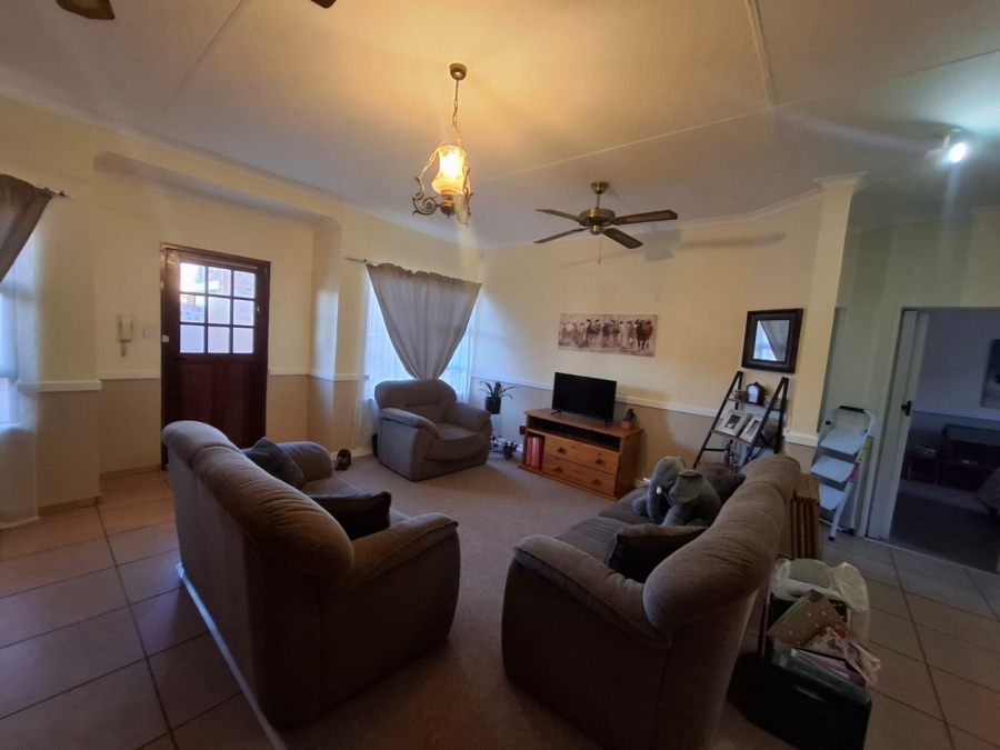 2 Bedroom Property for Sale in Pellissier Free State